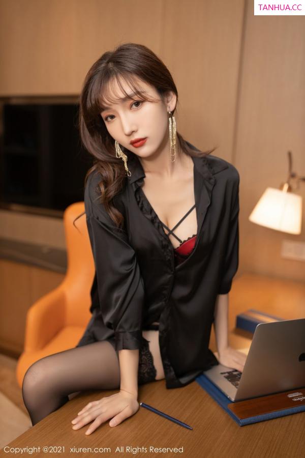 陆萱萱  [XiuRen]高清写真图 2021.12.28 No.4396 陆萱萱第26张图片